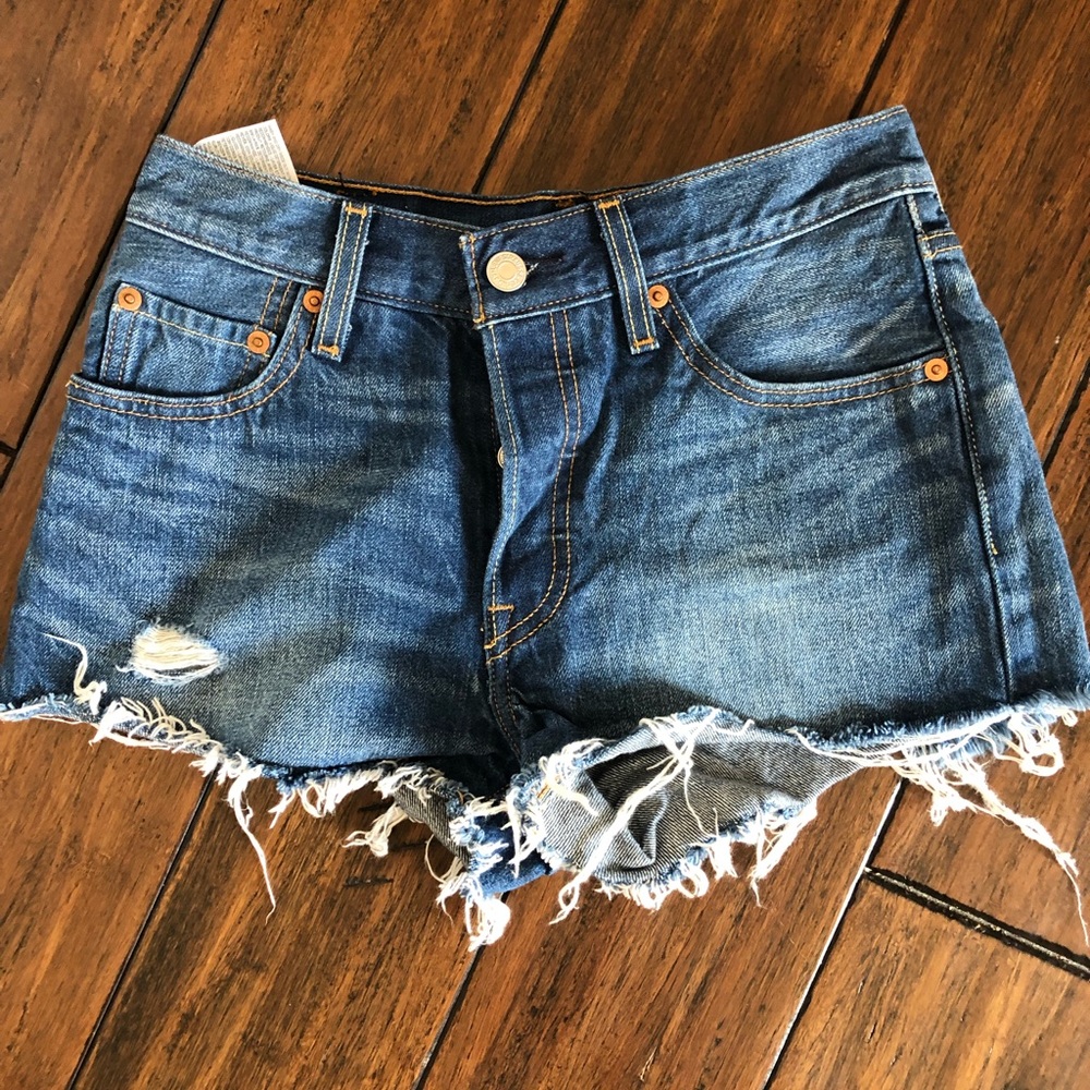 Levi’s shorts